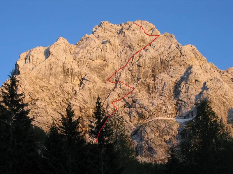 Ogrin-Omersa (V-, 490 m) Ojstrica