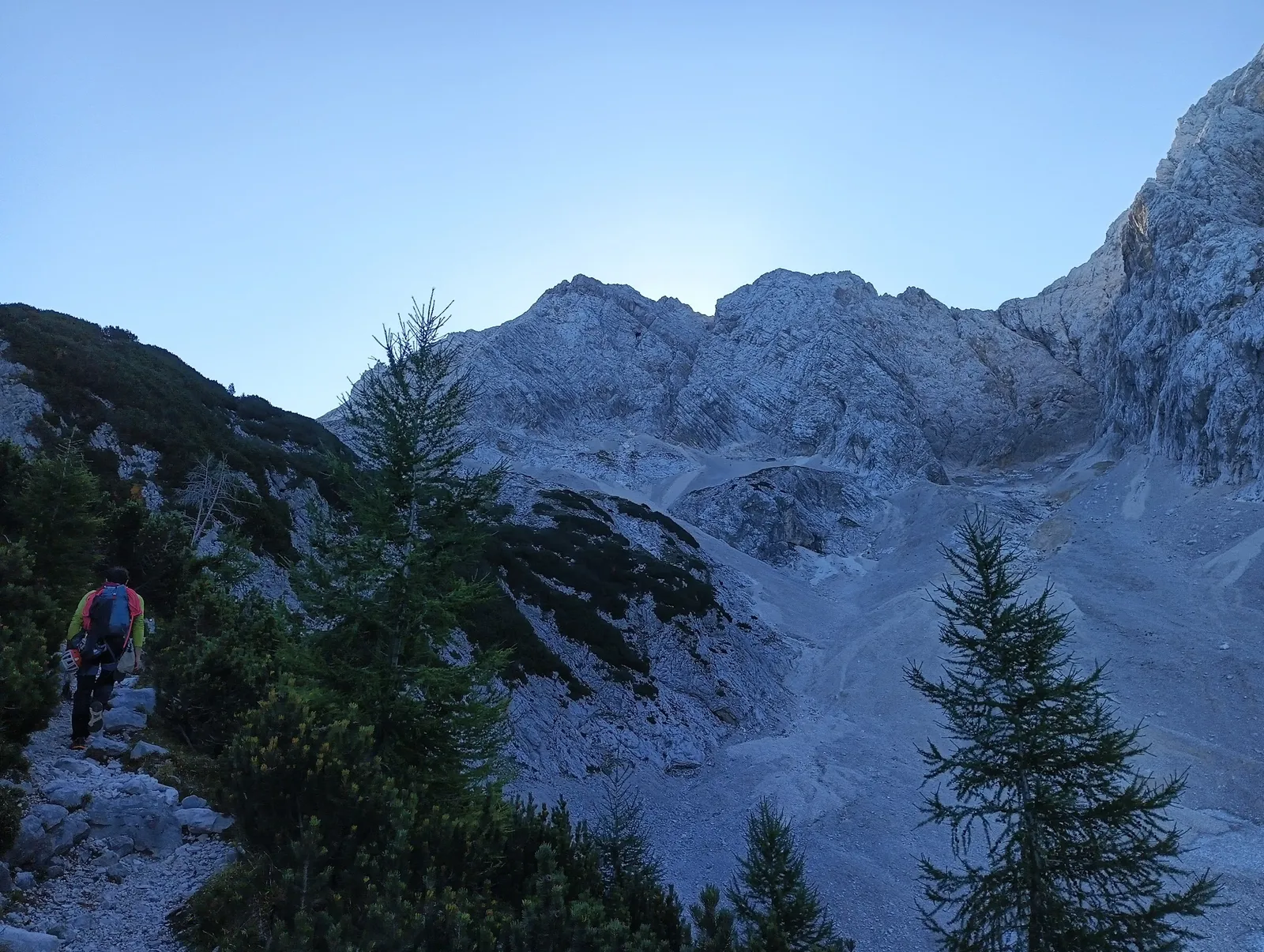 uspon-prema-koro-koj_kranjskoj-rinki-MzMD.webp